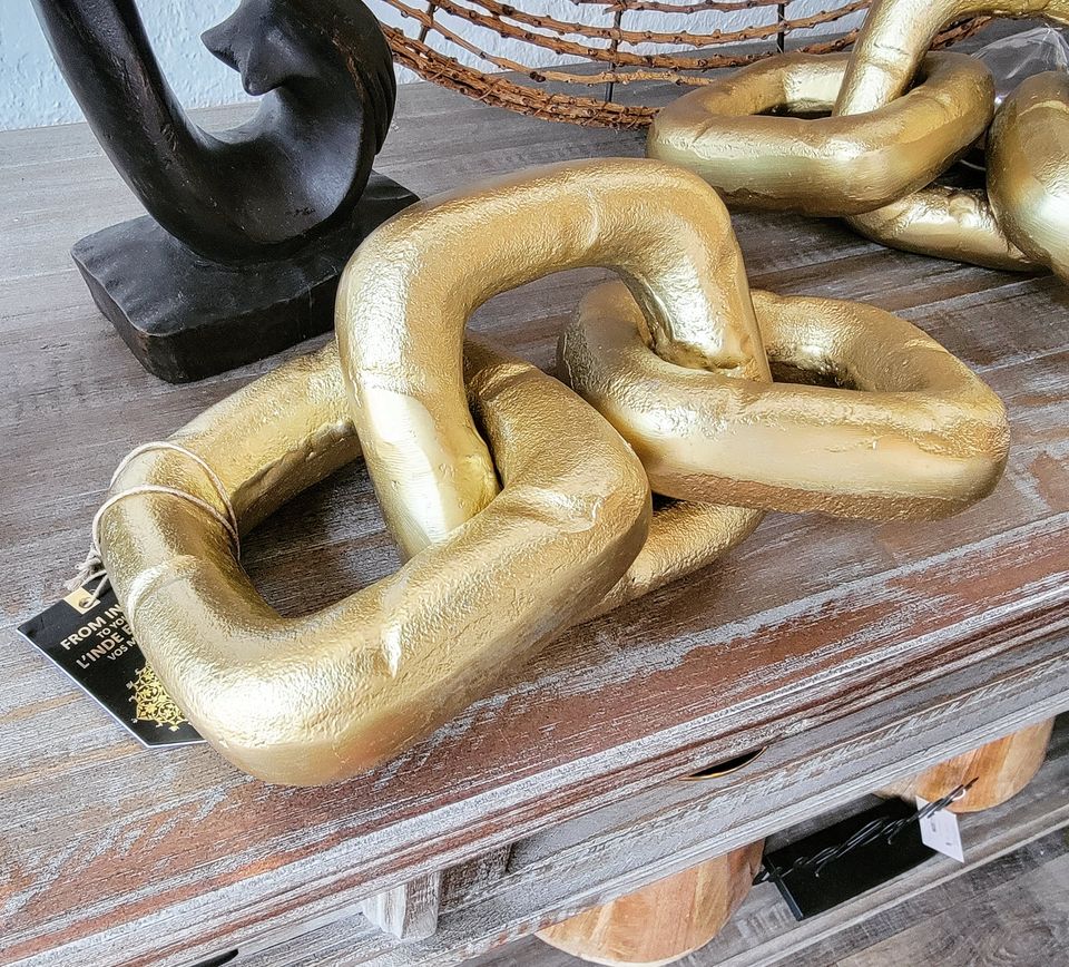 Gold Chain Link Decor